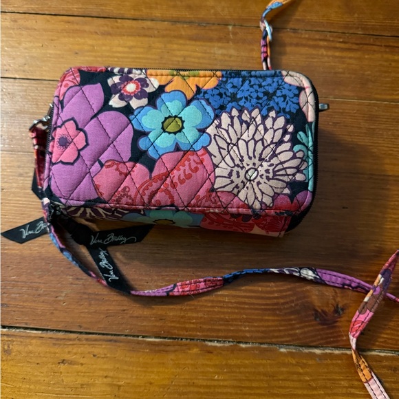 Vera Bradley Quilted Red and Pink Wristlet Clutch - Picture 2 of 6